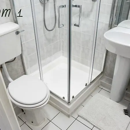 Aaron Court 3* Dublin