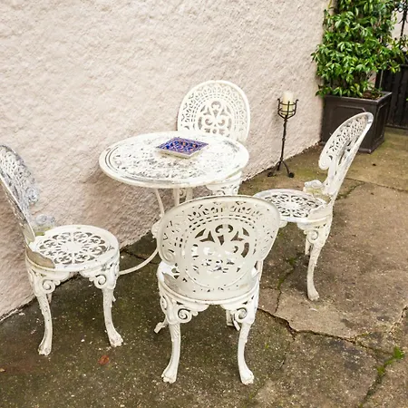 Aaron Court Panzió Dublin