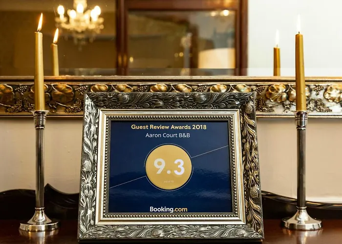 Aaron Court 住宿加早餐酒店